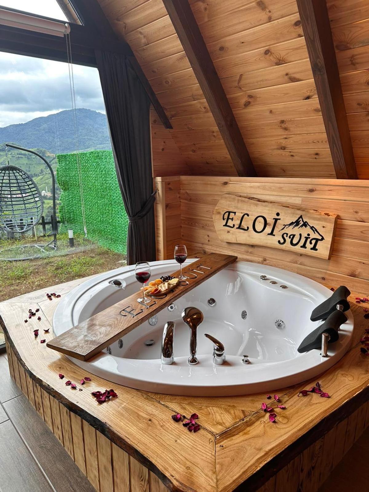 Eloi Suit Bungalov Ardesen Luaran gambar