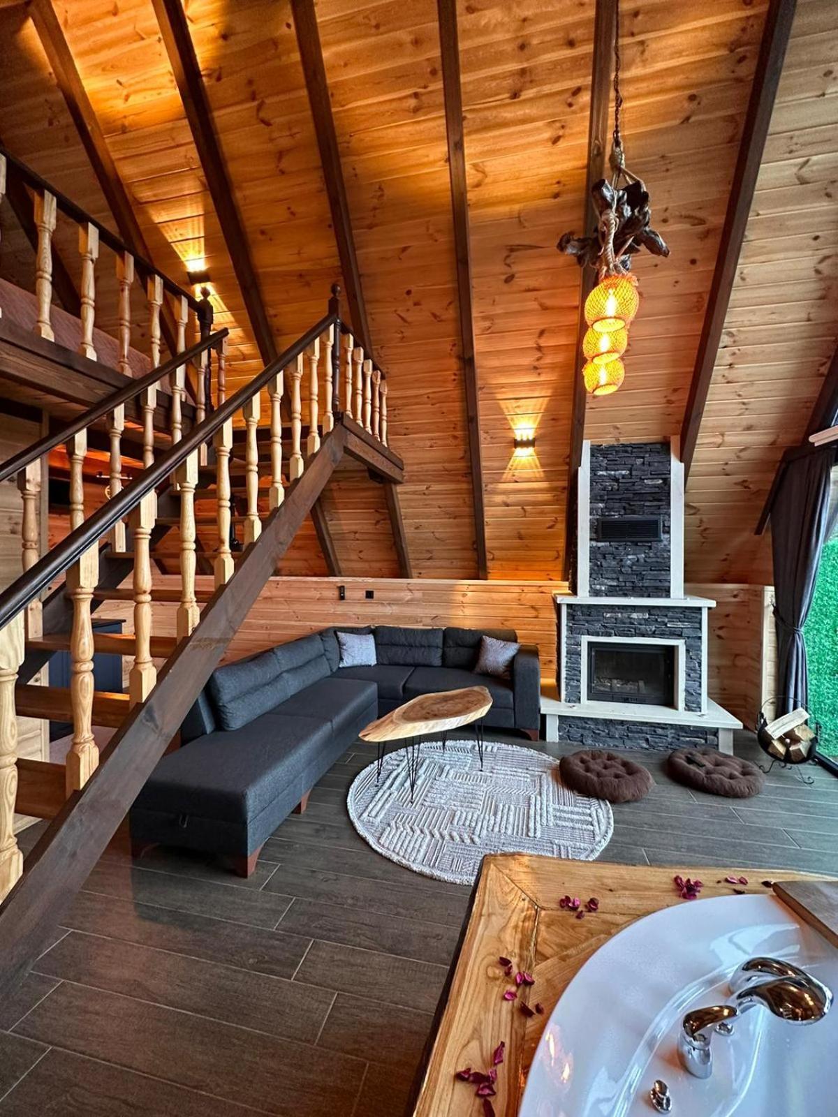 Eloi Suit Bungalov Ardesen Luaran gambar